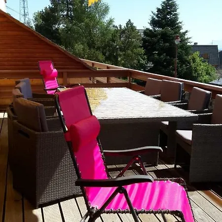 Campredon: South-facing Terrace & Shuttle Service *